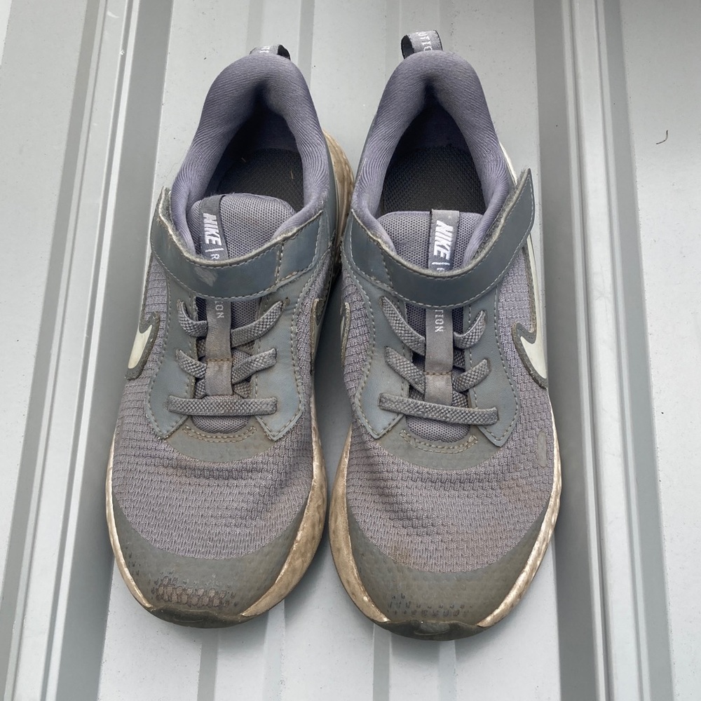 Nike Revolution Kids Gray Sneakers
